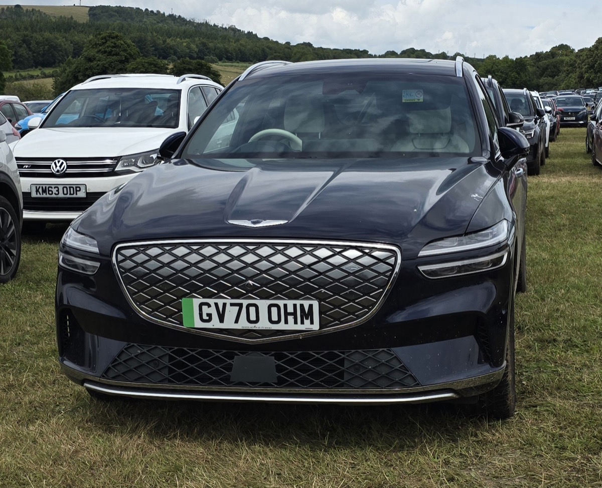 Genesis GV70